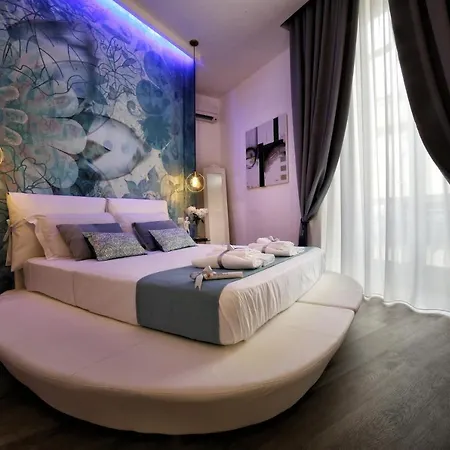 Bourbon House Couette-café 4*