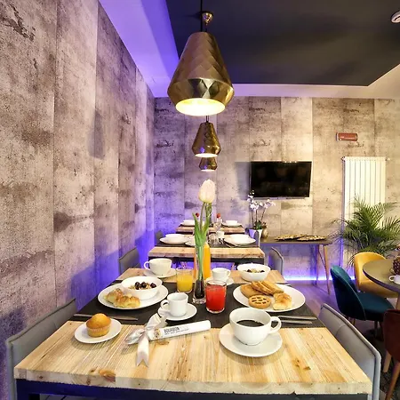 Couette-café Bourbon House