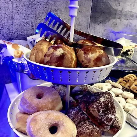 Bourbon House فندق مبيت وإفطار