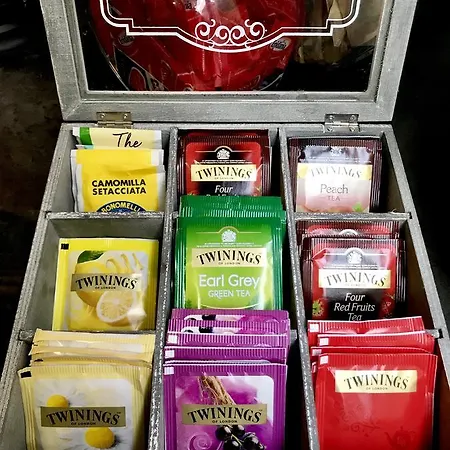 Bourbon House Couette-café