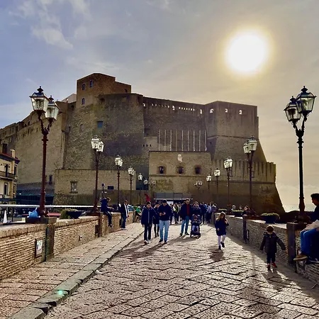 Bourbon House Oda ve Kahvaltı Napoli