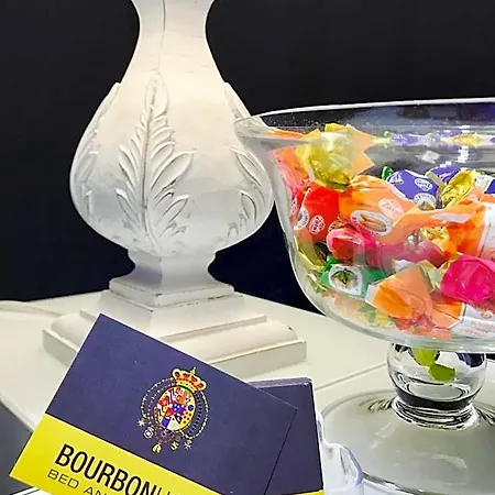 Bourbon House Nocleg ze śniadaniem Neapol