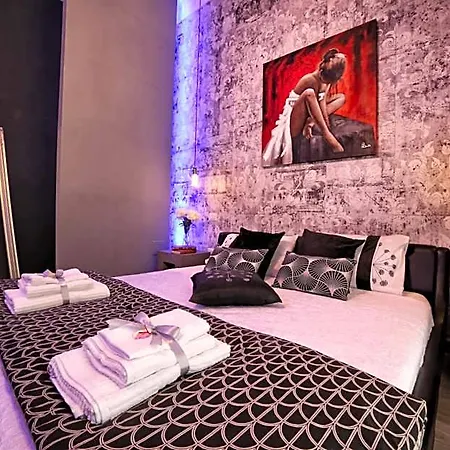 Nocleg ze śniadaniem Bourbon House 4*