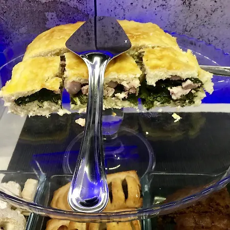 Bourbon House Oda ve Kahvaltı