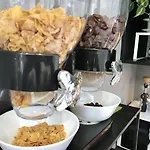 Bourbon House Alojamento de Acomodação e Pequeno-almoço 4*