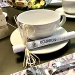 波旁之家度假屋 住宿加早餐酒店 4*