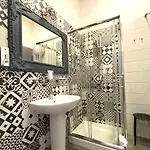 Bourbon House Alojamento de Acomodação e Pequeno-almoço 4*